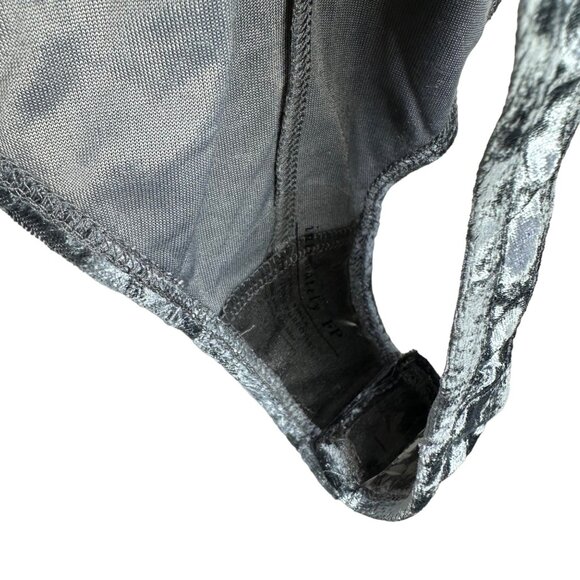 Free People Don't You Wish Velvet Bodysuit Size XS V-neck Gray Blue New - Picture 7 of 12
